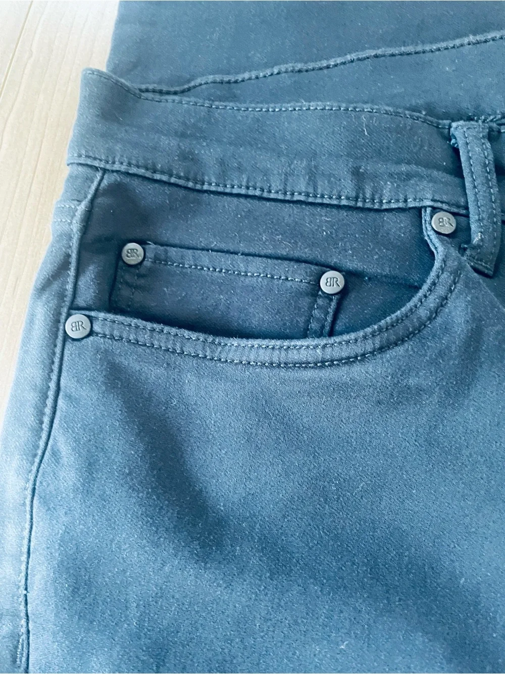 Banana Republic Men’s Black 5 Pocket Pants SZ 38/32 with Branded Button